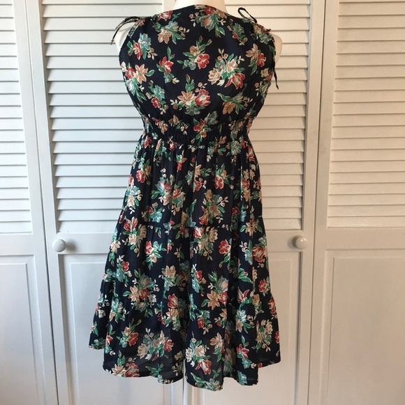 URBAN CULTURE Navy Blue Floral V-Neck Dress Size Small - Picture 5 of 10